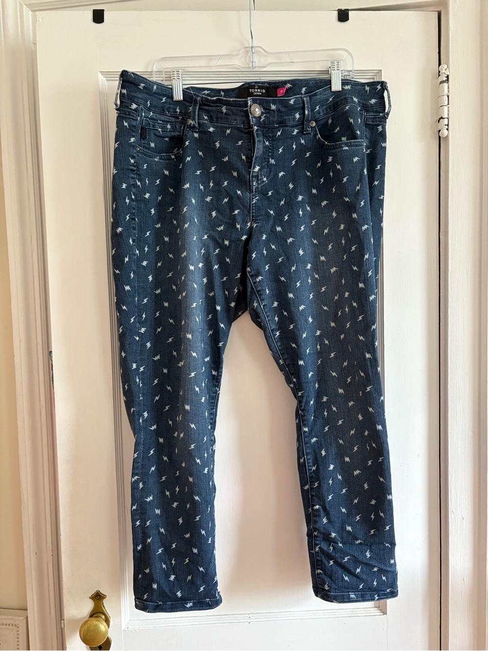 BOGO torrid Dark Blue Lightning-Print Jeggings